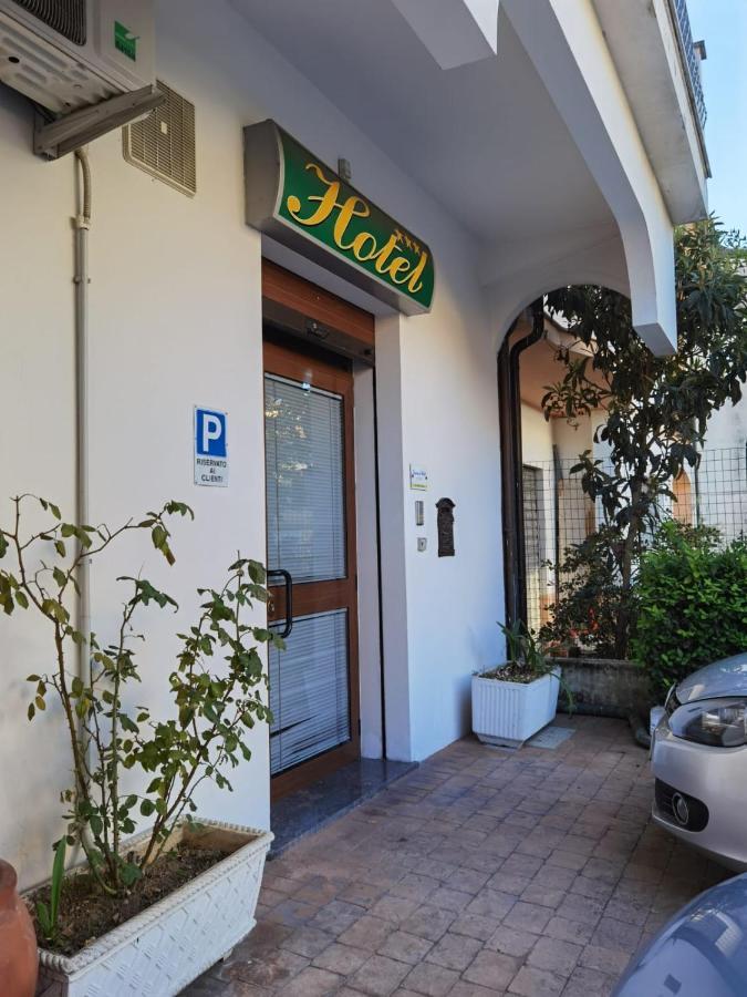 Hotel Edelweiss Laino Borgo Bagian luar foto