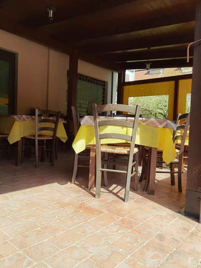 Hotel Edelweiss Laino Borgo Bagian luar foto