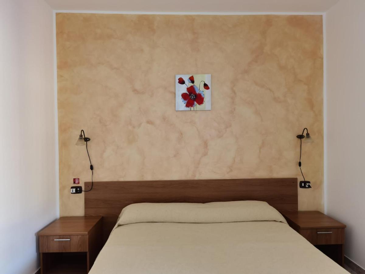 Hotel Edelweiss Laino Borgo Bagian luar foto