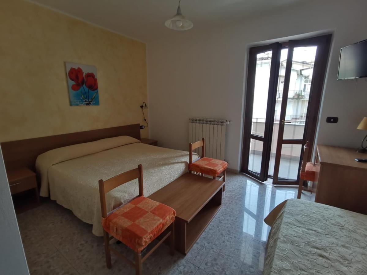 Hotel Edelweiss Laino Borgo Bagian luar foto