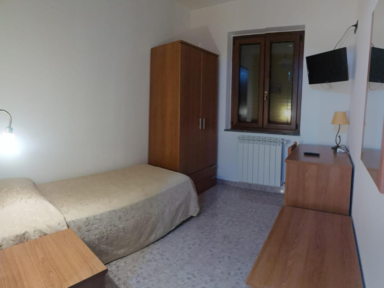 Hotel Edelweiss Laino Borgo Bagian luar foto