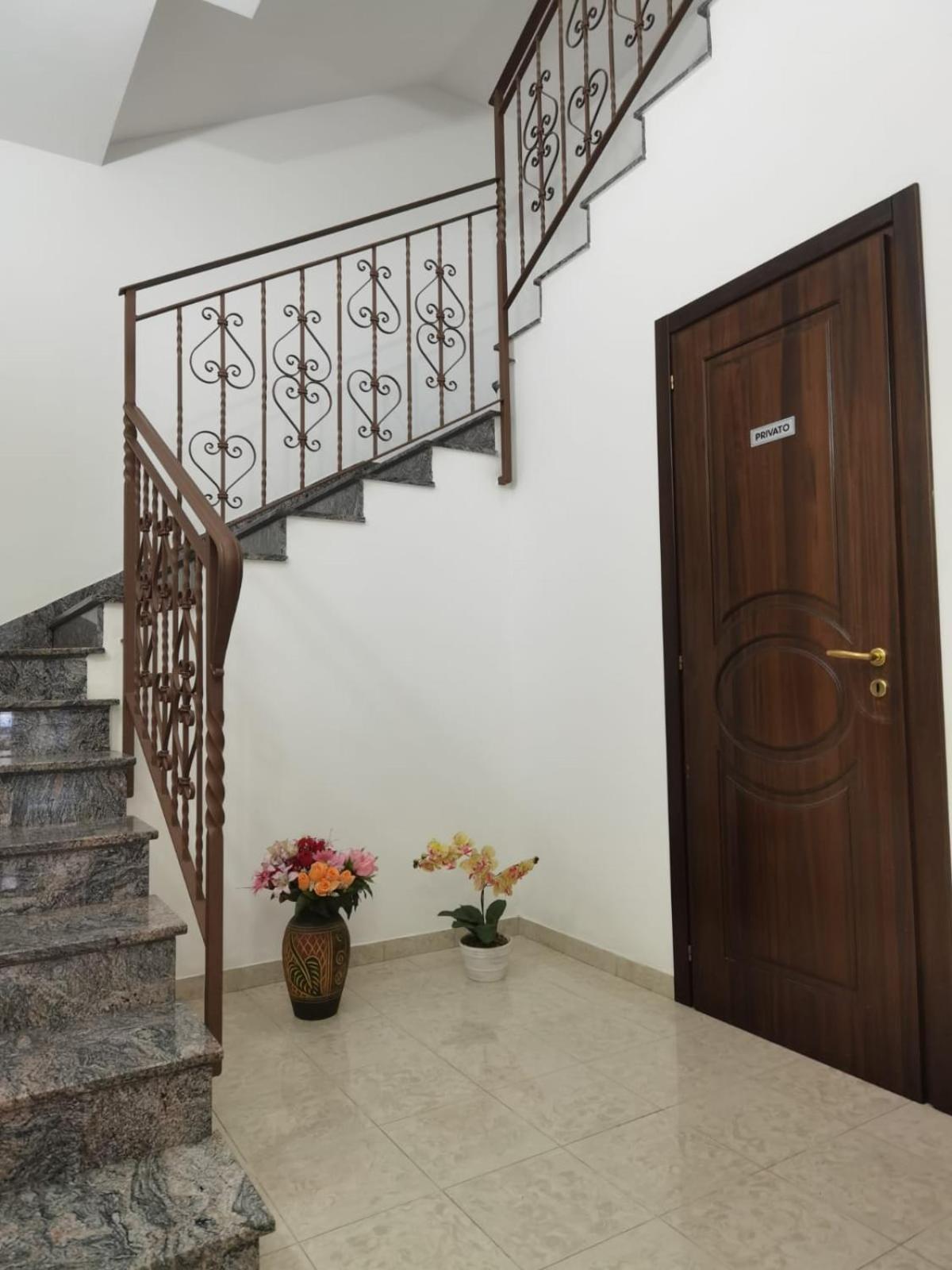 Hotel Edelweiss Laino Borgo Bagian luar foto