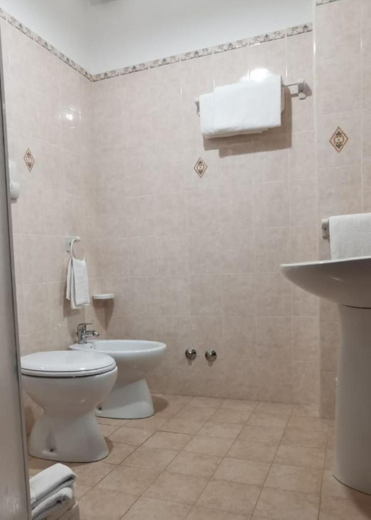 Hotel Edelweiss Laino Borgo Bagian luar foto