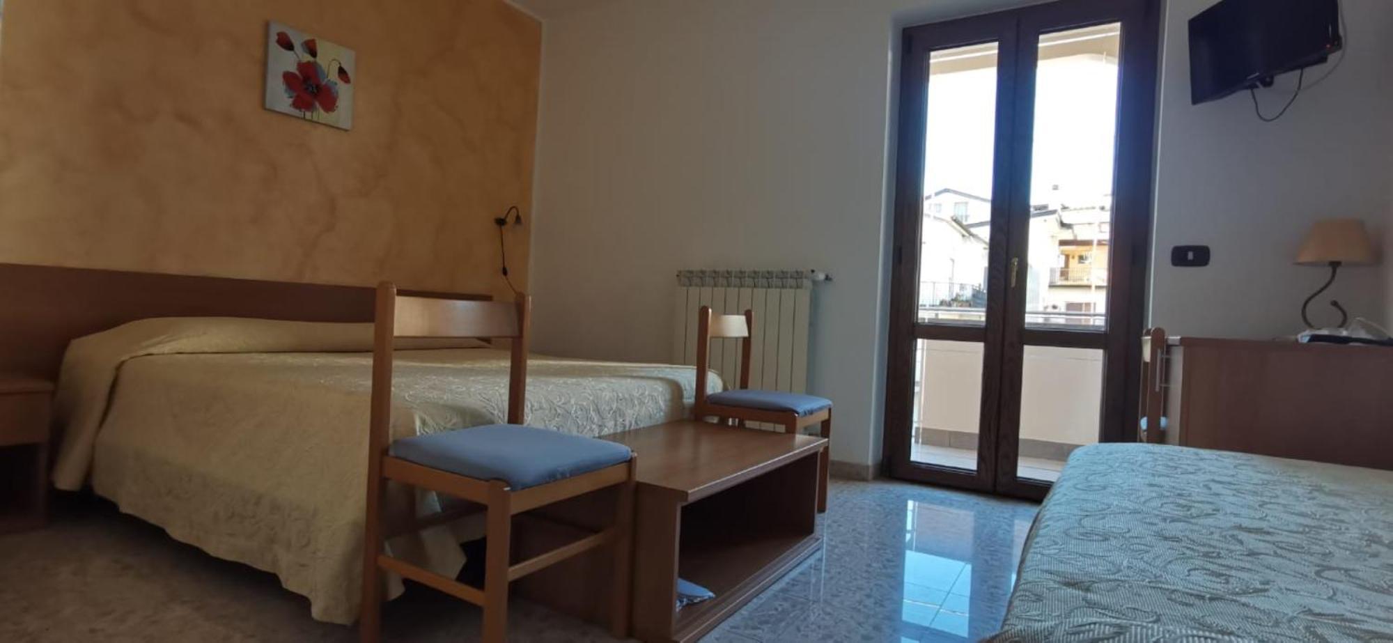 Hotel Edelweiss Laino Borgo Bagian luar foto