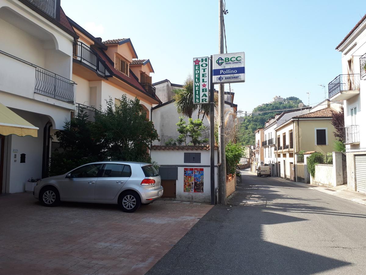Hotel Edelweiss Laino Borgo Bagian luar foto